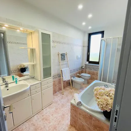 Flat In San Gregorio With Pool アパート Melazzo