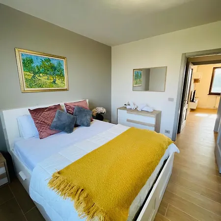 Apartment Flat In San Gregorio With Pool