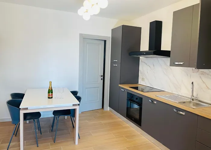 Flat In San Gregorio With Pool شقة *